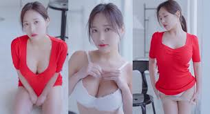 Clip gái xinh Hàn Quốc khoe body sexy vếu khủng trong bộ đồ lót trắng muốt như thiên thần