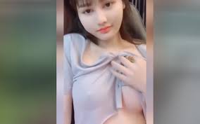 Clip Lam Only Vén Áo khoe ngực Gợi Cảm ĐẸP không tì vết