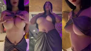 Clip Pong Kyubi Onlyfans Mới Nhất show hàng quằn quại trên giường Video dài hơn 14 phút