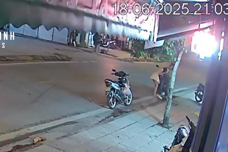 Clip đánh ghen túm tóc tạt tai mới nhất ở Quảng Ninh