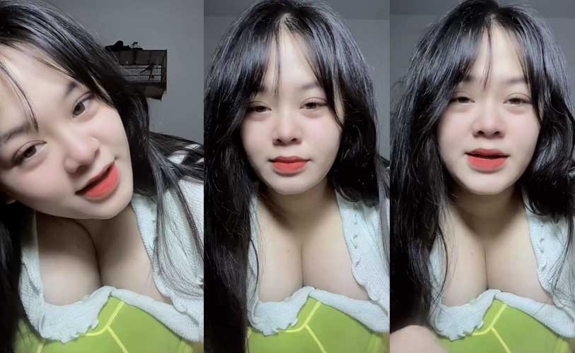 Ngân Anh Bigo Live gái xinh khoe bưởi đẹp
