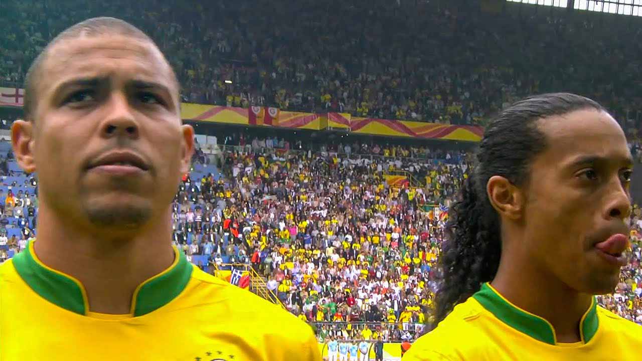 VIDEO Ronaldo & Ronaldinho Showing Skill 2006