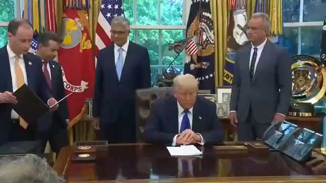 TRUMP SHUTS DOWN Gain-of-Function Research - Scientific World SHOCKED