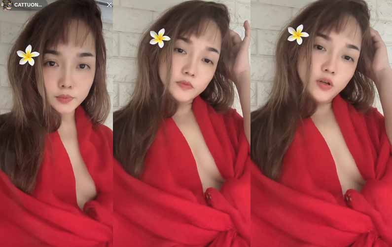 Gái xinh Bigo Live thả rông vú đẹp gợi cảm