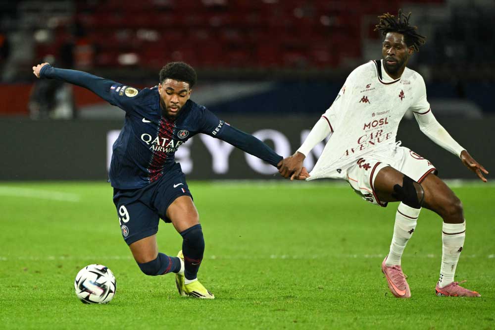 PSG 3-0 FC Metz Full Highlights Extended | Ligue 1 Highlights | 2026.02.21