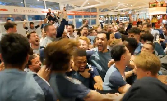VIDEO Arsenal players celebrate winning the Premier League title