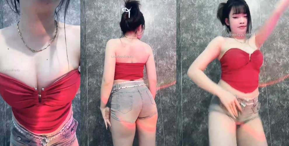 Hot girl LLinh98 Cute nhảy sexy dance khoe hàng căng đét