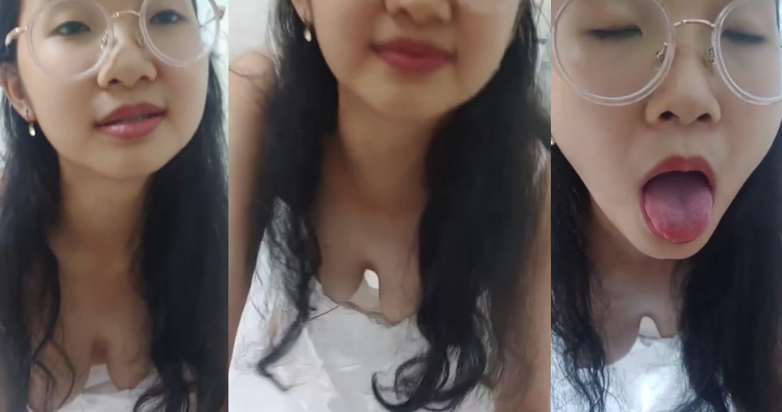 Clip em xinh Baby xinh Cute Đeo Kính Cận dễ thương Mút Kem điêu luyện