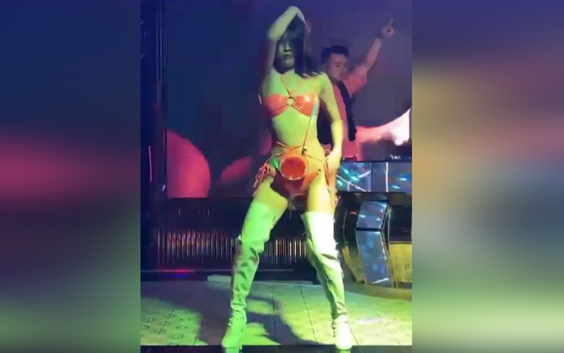 Clip Gái Việt Sexy Quẩy Tưng Bừng Trong Bar Club