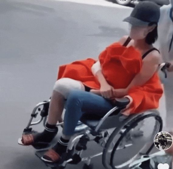 Ngọc Trinh lái Mmotor phân khối lớn Bỏ 2 Tay, giờ phải ngồi xe lăn, thực hư ra sao?