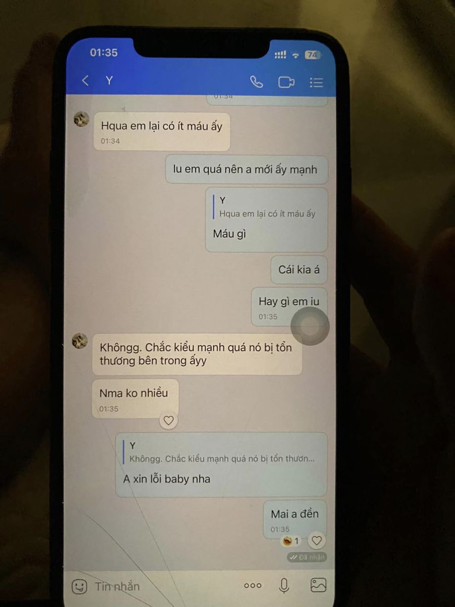 Bóc phốt tin nhắn ngoại tình như truyện sex, Chuyện sex ngoại tình, Loạt tin nhắn chồng ngoại tình với tiểu tam như chuyện sex, Bóc phốt tin nhắn ngoại tình ở Hải Phòng, Bóc phốt tiểu tam giật chồng ở Hải Phòng, Hình ảnh tin nhắn ngoại tình của tiểu tam với chồng người khác, Bóc phốt tin nhắn chát sex của tiểu tam và chồng người khác, Gái xinh ngoại tình chat sex, Tin nhắn Lòng Xào Dưa 30K NÓNG như Truyện Sex, Tin nhắn ngoại tình như truyện sex của tiểu tam, Nội dung tin nhắn Lòng Xào Dưa 30K, Lòng Xào Dưa 30K chê vợ của tình nhân lười xôn xao Facebook, Chân dung cô gái bán xăng ngoại tình, Cô bán xăng ngoại tình, Nhân viên sở tài chính ngoại tình, Nhân viên sở tài chính ở Hải Phòng ngoại tình, Cô gái làm ở sở tài chính ở Hải Phòng ngoại tình, Facebook em Phạm Phương Linh, Facebook Linh Phạm Hải Phòng, Phạm Phương Linh 98 Hải Phòng