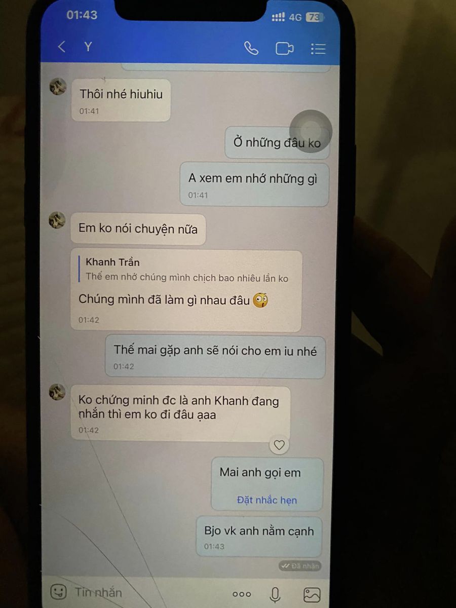 Bóc phốt tin nhắn ngoại tình như truyện sex, Chuyện sex ngoại tình, Loạt tin nhắn chồng ngoại tình với tiểu tam như chuyện sex, Bóc phốt tin nhắn ngoại tình ở Hải Phòng, Bóc phốt tiểu tam giật chồng ở Hải Phòng, Hình ảnh tin nhắn ngoại tình của tiểu tam với chồng người khác, Bóc phốt tin nhắn chát sex của tiểu tam và chồng người khác, Gái xinh ngoại tình chat sex, Tin nhắn Lòng Xào Dưa 30K NÓNG như Truyện Sex, Tin nhắn ngoại tình như truyện sex của tiểu tam, Nội dung tin nhắn Lòng Xào Dưa 30K, Lòng Xào Dưa 30K chê vợ của tình nhân lười xôn xao Facebook, Chân dung cô gái bán xăng ngoại tình, Cô bán xăng ngoại tình, Nhân viên sở tài chính ngoại tình, Nhân viên sở tài chính ở Hải Phòng ngoại tình, Cô gái làm ở sở tài chính ở Hải Phòng ngoại tình, Facebook em Phạm Phương Linh, Facebook Linh Phạm Hải Phòng, Phạm Phương Linh 98 Hải Phòng