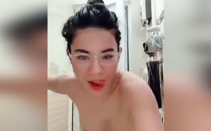 Clip cô giáo Bích Phương tắm lộ hàng Nhạy Cảm