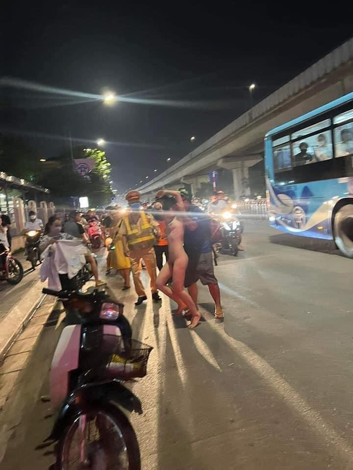 Clip cô gái cởi trần truồng ở Nguyễn Trãi, Clip cô gái Nguyễn Trãi, Clip cô gái trần truồng Nguyễn Trãi Hà Nội, Clip cô gái cởi trần truồng đi bộ ở Nguyễn Trãi Hà Nội, Clip cô gái trẻ đẹp cởi trần truồng đi giữa đường Nguyễn Trãi Hà Nội, Clip gái xinh Hà Nội cởi trần truồng đi đường Nguyễn Trãi, Clip gái xinh Hà Nội ngáo đá cởi trần truồng đi giữa đường Nguyễn Trãi, Clip cô gái trần truồng Nguyễn Trãi, Clip cô gái mặc nguyên áo lót ra đường, Clip cô gái ở đường Nguyễn Trai, Clip cô gái mặc nóng bỏng sexy ra đường, Clip cô gái mặc áo ló đi đường, Clip cô gái bị đánh ghen lột hết quần áo giữa đường, Clip cô gái mặc áo lót ra đường, Clip cô gái bị sàm sỡ ở nhà trọ, Clip đối tượng sàm sỡ cô gái ở nhà trọ lúc đêm khuya, Clip cô gái bị nam thanh niên sàm sỡ ở nhà trọ Hà Nội, Clip dâm tặc sàm sỡ cô gái ở nhà trọ, Clip đánh ghen lột đồ lộ vú, Clip đánh ghen lột đồ ở Bắc Ninh, Clip đánh ghen lột đồ
