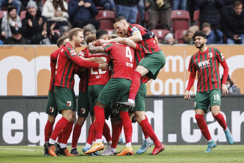 Augsburg 3-0 Wolfsburg 2022.04.03 Full Goals Highlight
